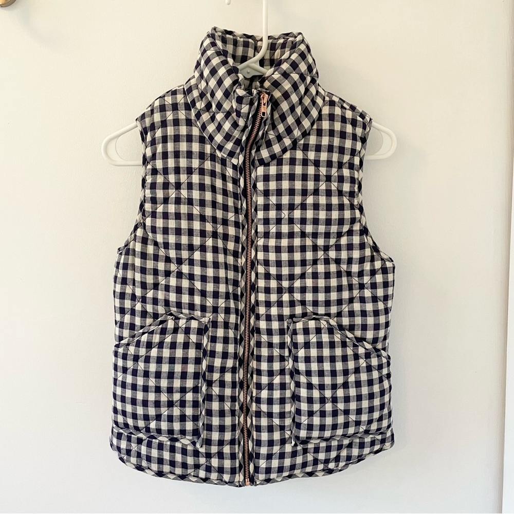 HOW VERY LOVED navy and white checkered zip up puffer vest